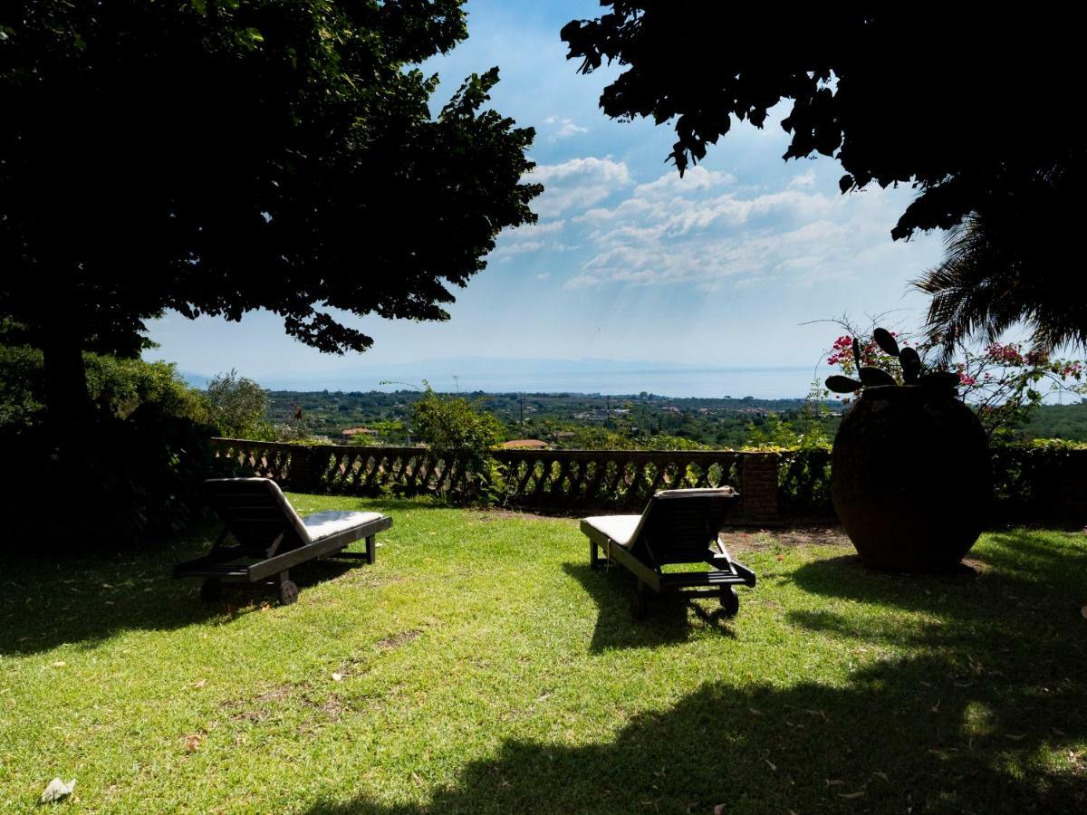 Il Palmento Villa Santa Venerina Luaran gambar